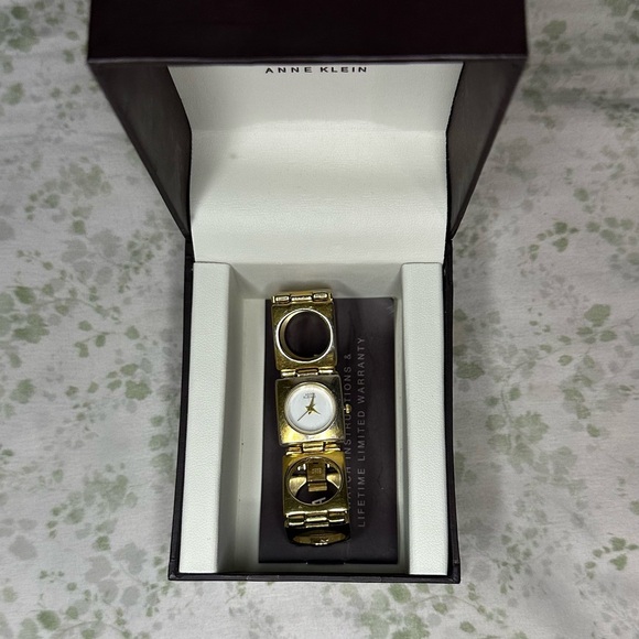 Vintage Anne Klein Watch Bracelet - Picture 3 of 4